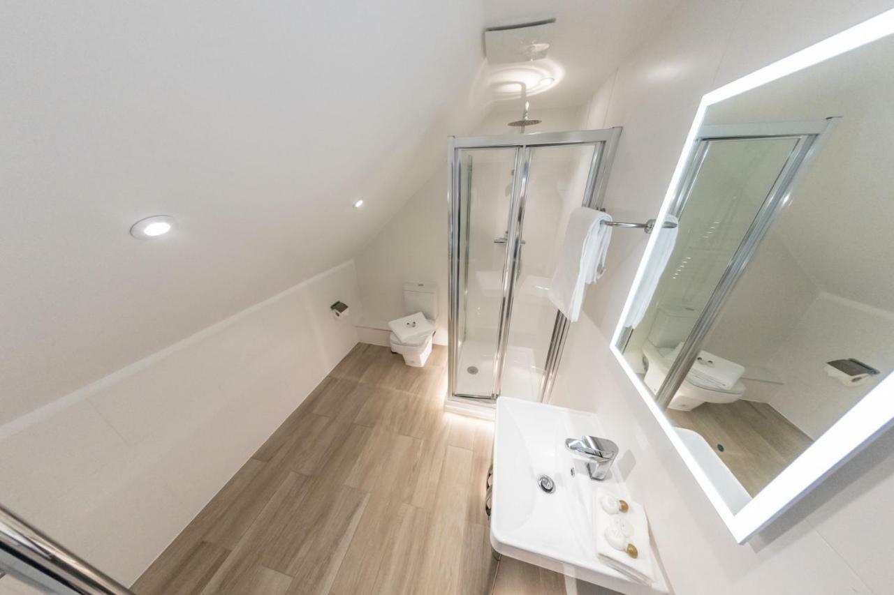 Ivory Lodge Ридинг Экстерьер фото