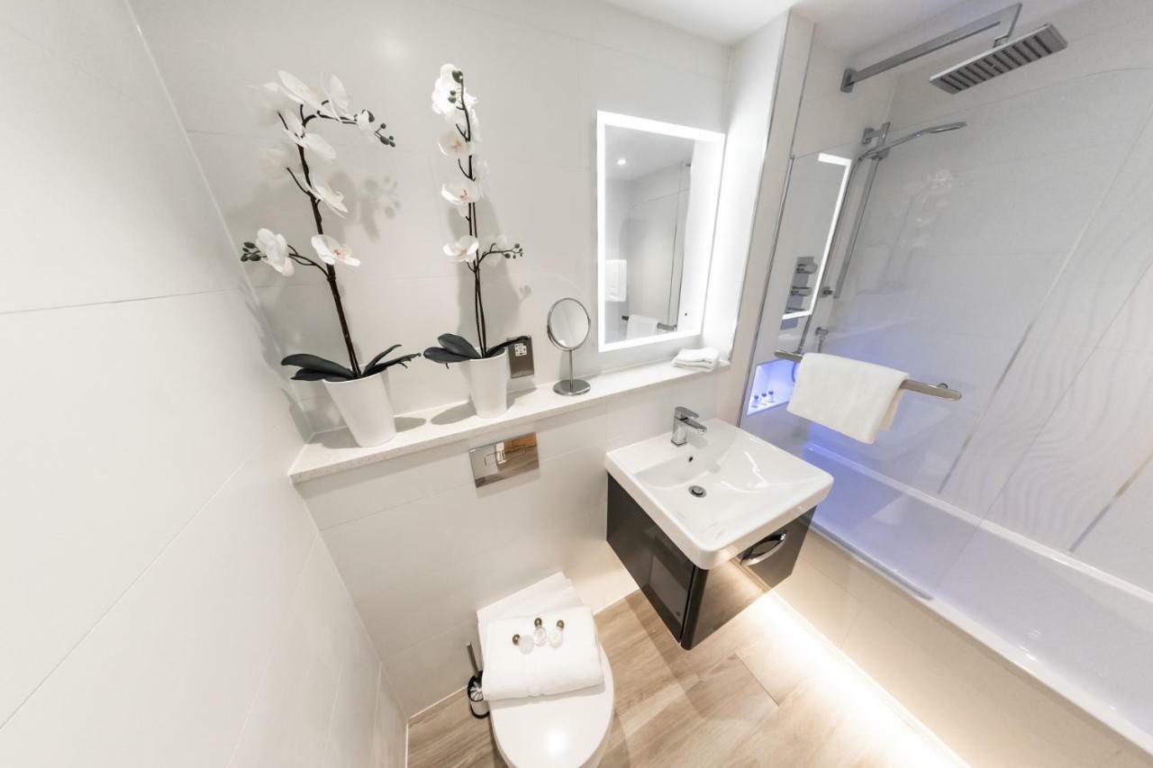 Ivory Lodge Ридинг Экстерьер фото